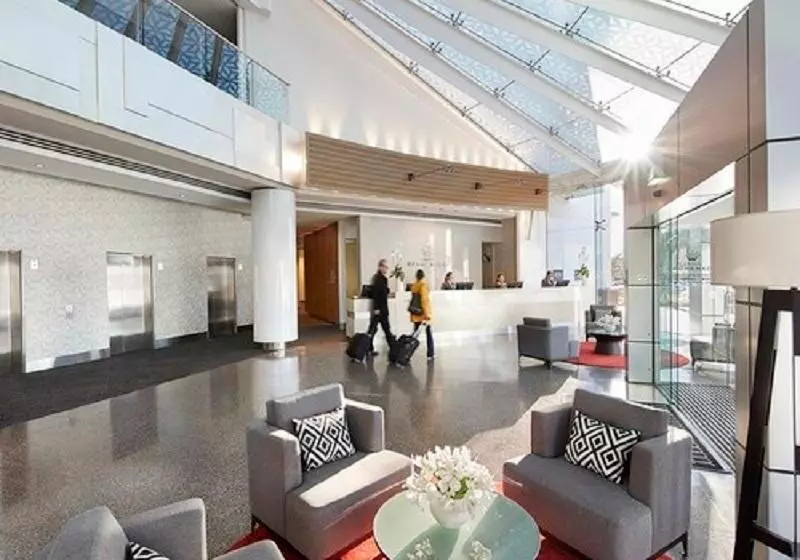 호텔 Crown Promenade Perth