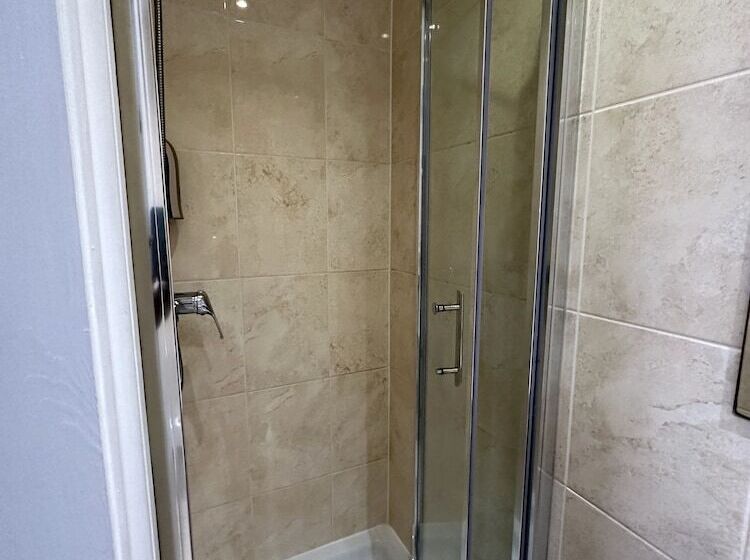 ホテル Gainsborough Lodge