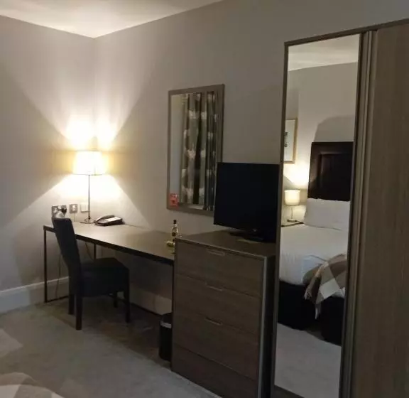 هتل Holiday Inn Dumfries, An Ihg