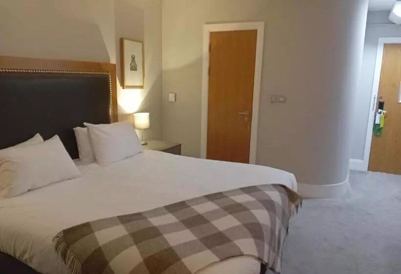 هتل Holiday Inn Dumfries, An Ihg