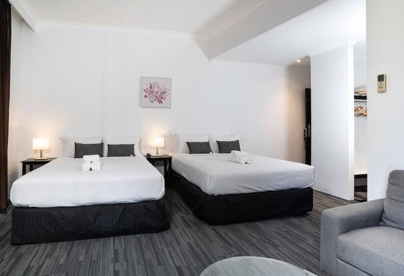 Отель Joondalup City