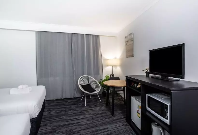 Отель Joondalup City