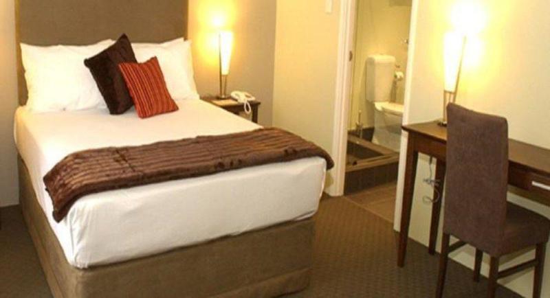 Отель Joondalup City