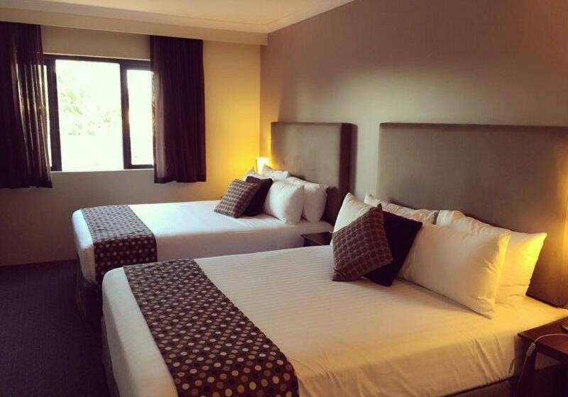 Отель Joondalup City