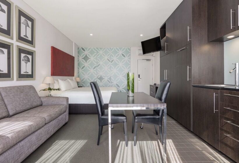 فندق Oaks Melbourne On Collins Suites