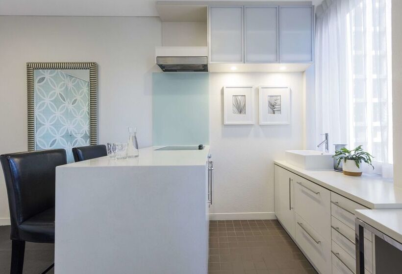 فندق Oaks Melbourne On Collins Suites