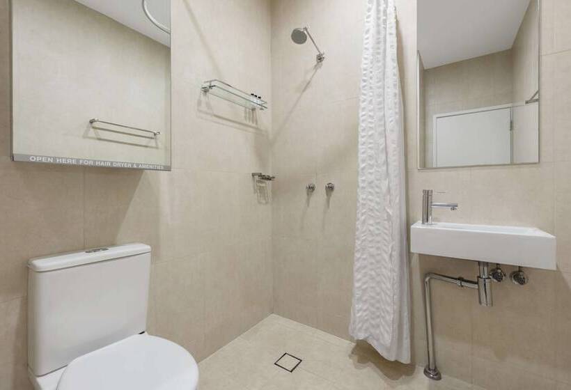 فندق Oaks Melbourne On Collins Suites