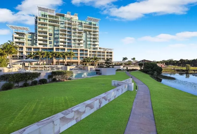 ホテル Pelican Waters Golf Resort