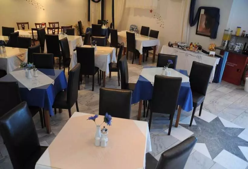 Отель Perissa Bay