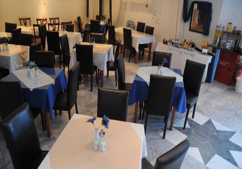 Отель Perissa Bay