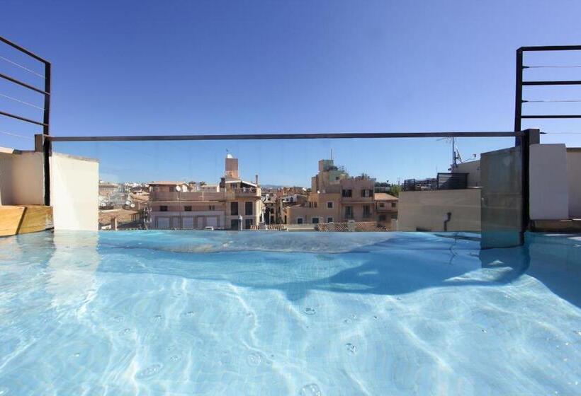 Petit Palace Hotel Tres