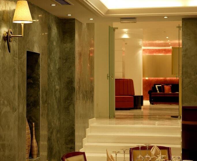 Hotel Piraeus Theoxenia