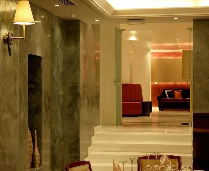 Hotel Piraeus Theoxenia