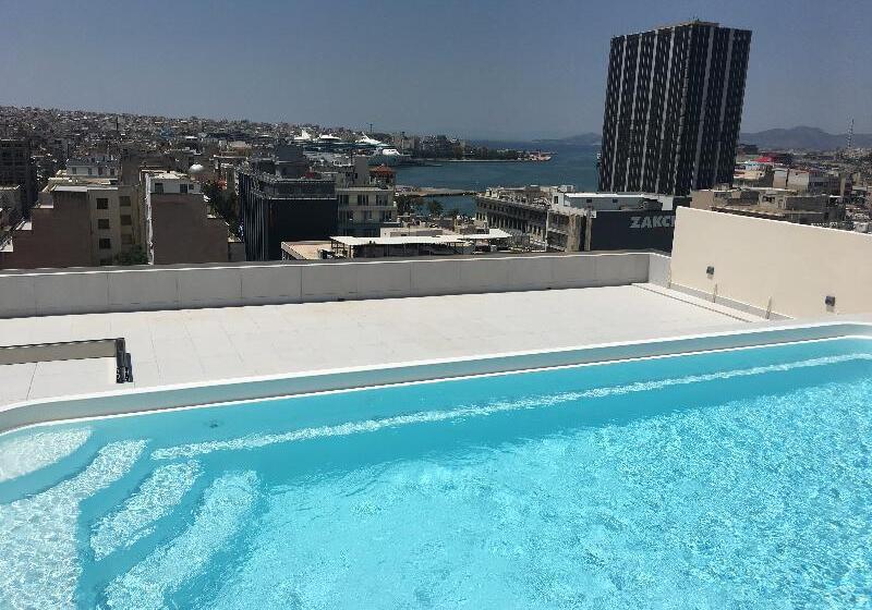 Hotel Piraeus Theoxenia
