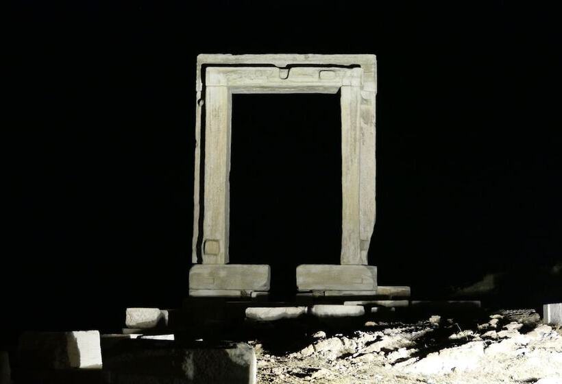 Proteas Hotel & Suites