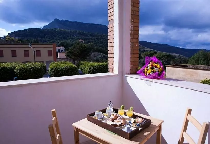 Отель Villa Sant'Andrea