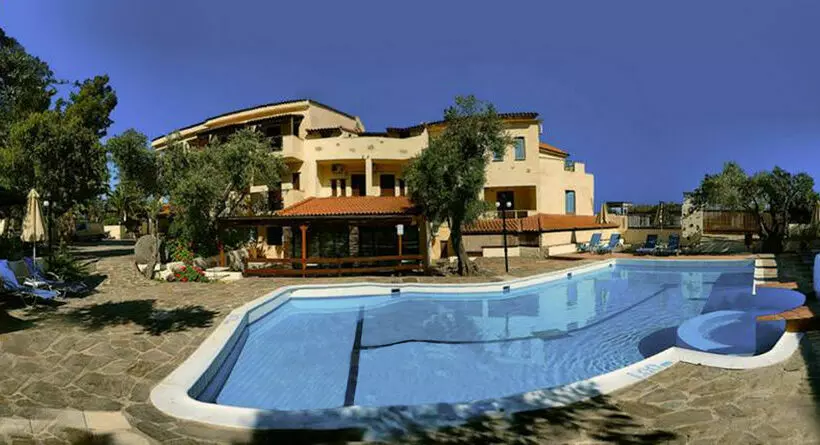 Kampos Village Resort