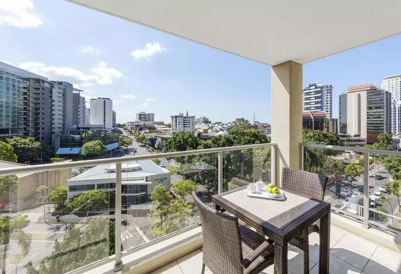 Oaks Brisbane Lexicon Suites