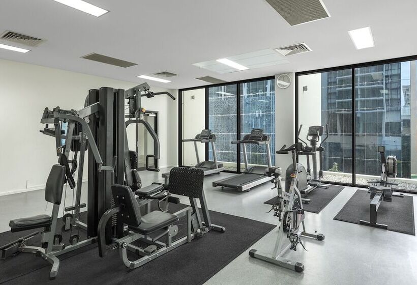 Oaks Brisbane Lexicon Suites