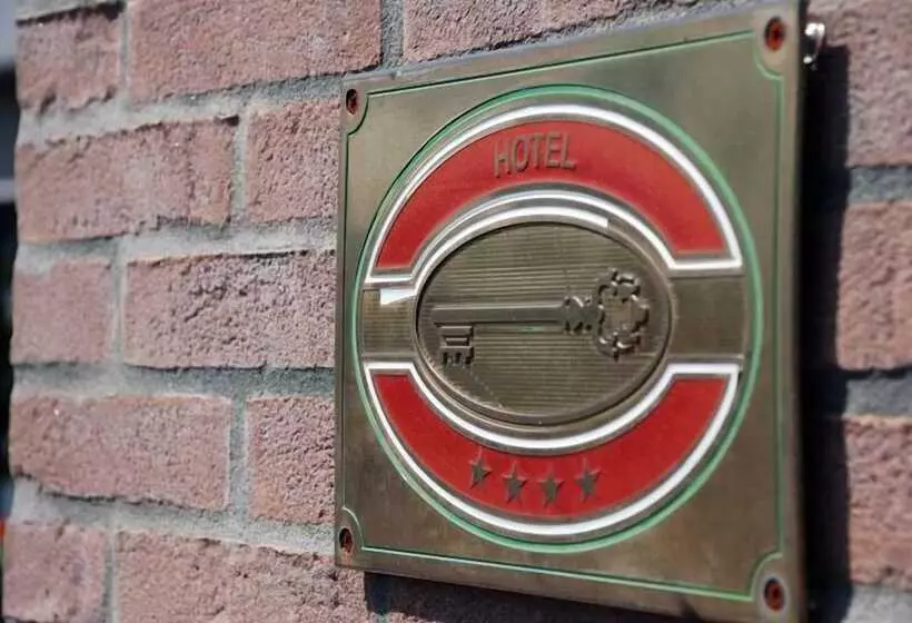 Point Hotel Conselve