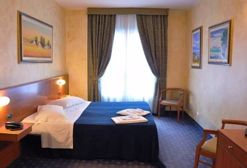 Point Hotel Conselve