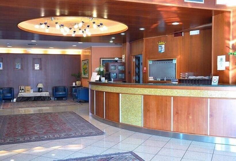 Point Hotel Conselve