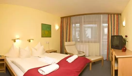 Alpine Well & Fit Hotel Eagles Astoria