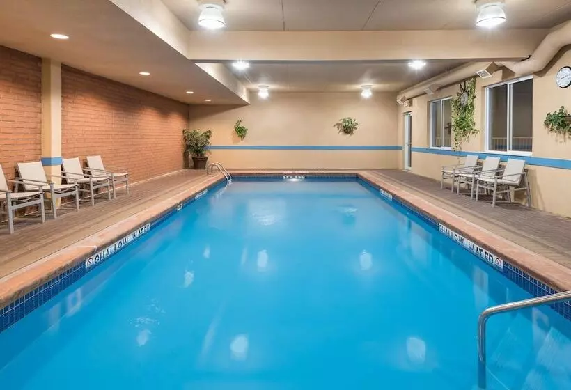 Holiday Inn Express Hotel & Suites 1000 Islands   Gananoque, An Ihg