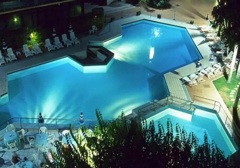 ホテル Acacia Marina