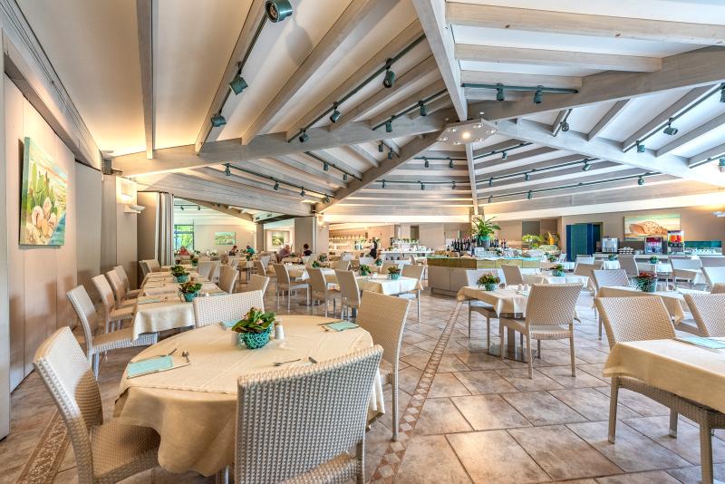 酒店 Acacia Marina