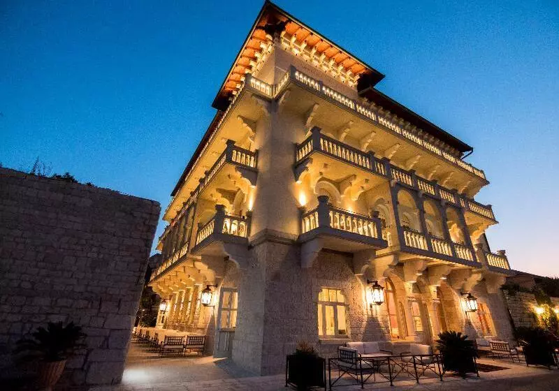 هتل Arbiana Heritage