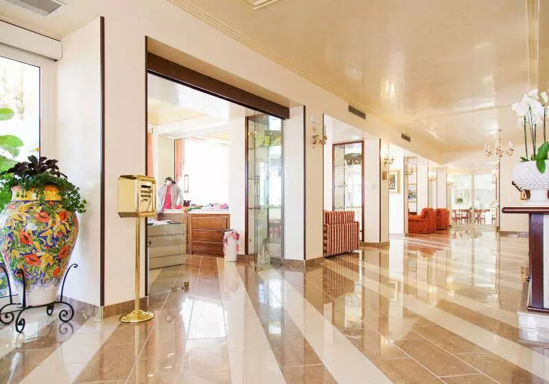 酒店 Art  Diamond Naxos Taormina