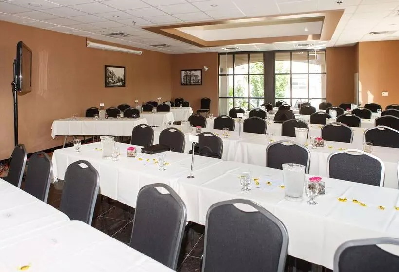 酒店 Best Western Plus Perth Parkside Inn & Spa