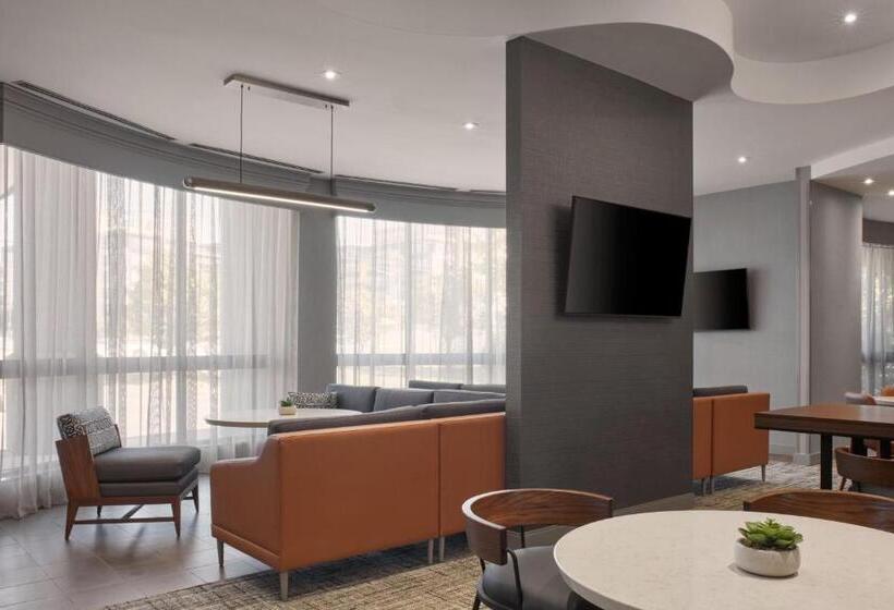 ホテル Courtyard By Marriott Mississaugaairport Corporate Centre West