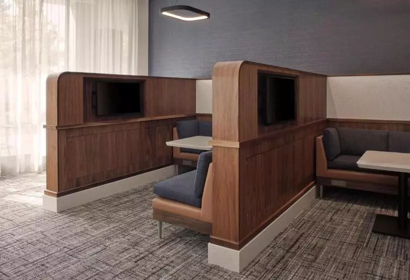 호텔 Courtyard By Marriott Mississaugaairport Corporate Centre West