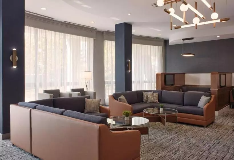 호텔 Courtyard By Marriott Mississaugaairport Corporate Centre West