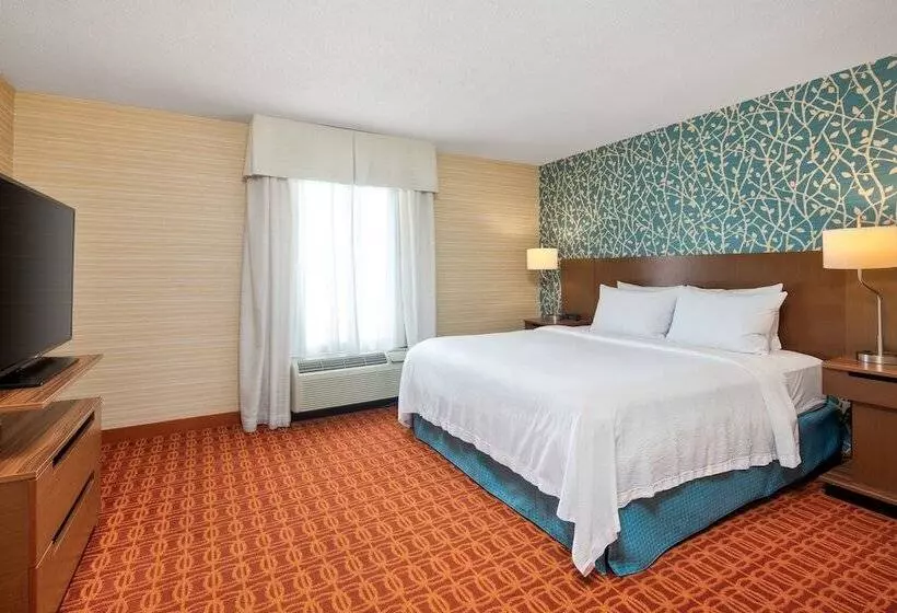 هتل Fairfield Inn & Suites By Marriott Toronto Airport