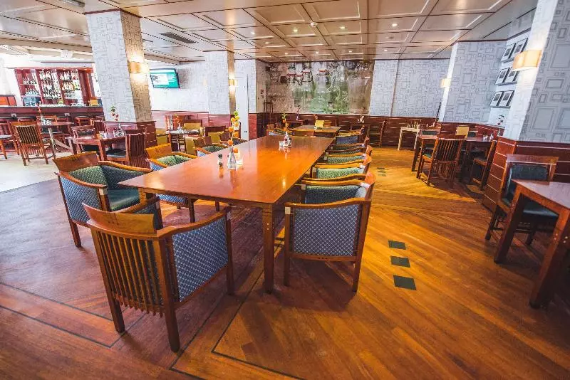 Flonk Hotel Groningen Centre, Bw Signature Collection