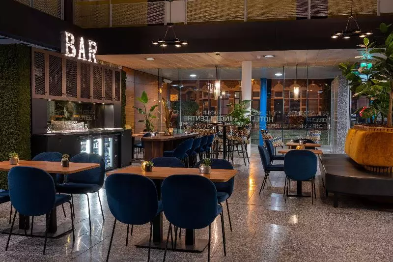 Flonk Hotel Groningen Centre, Bw Signature Collection