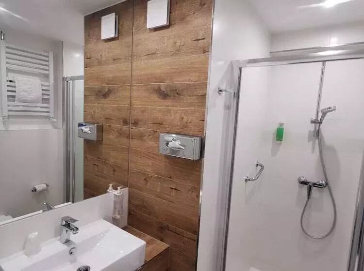 בית מלון כפרי Gold