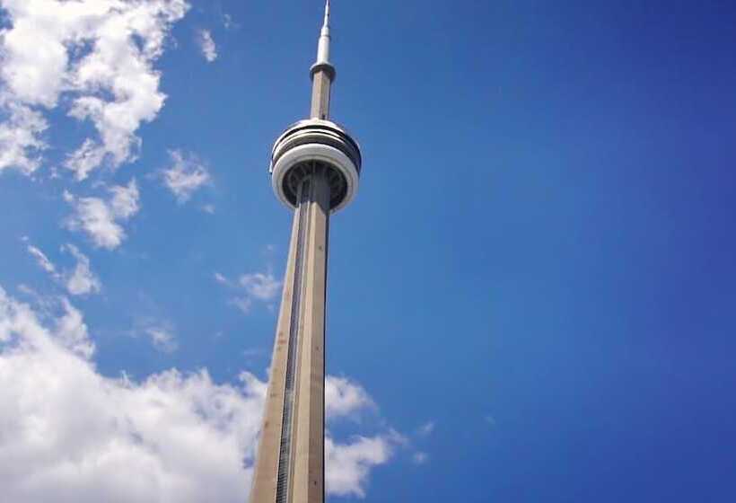 Hotel Holiday Inn Express Brampton, An Ihg