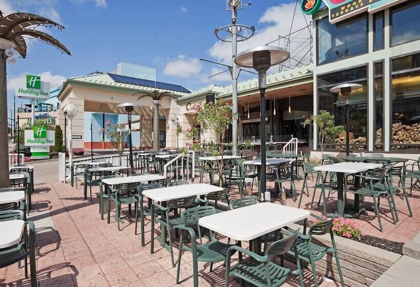 Hotel Holiday Inn Niagara Falls By The Falls, An Ihg