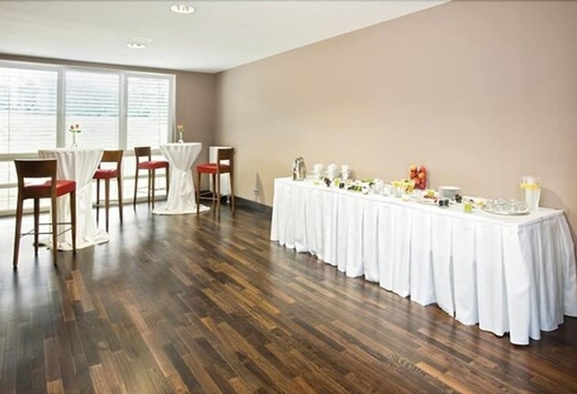 בית מלון כפרי Ramada By Wyndham Duesseldorf Ratingen