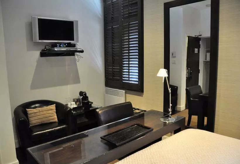 Отель Unique Stays 1595 St Denis