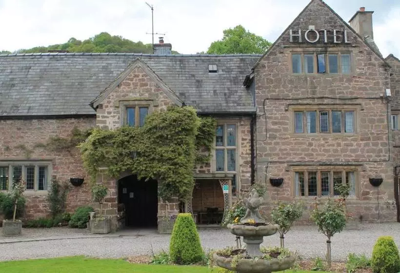 Old Court Hotel & Apartments