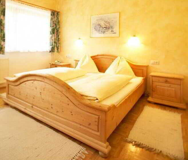 Hotel Pillerseehof & Der Bräuwirt