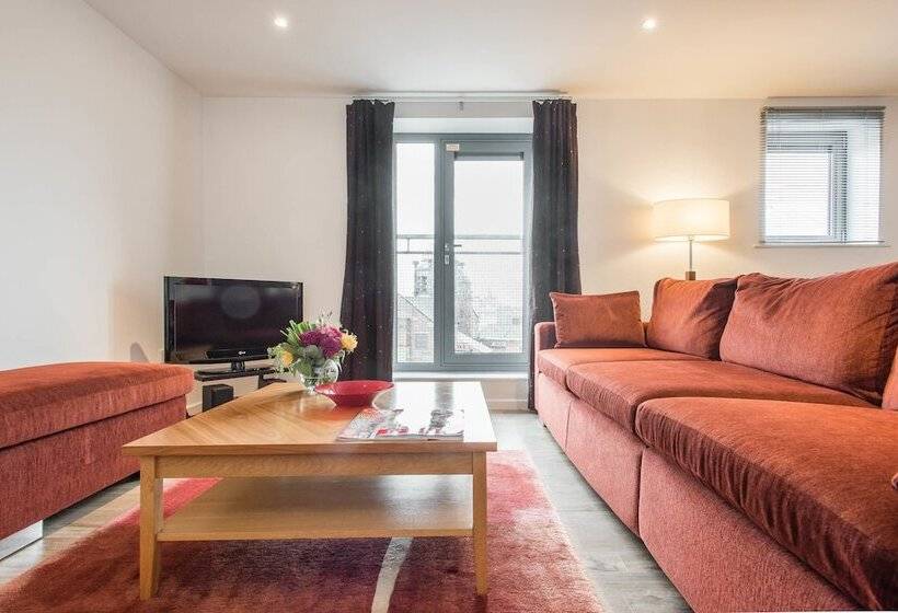 هتل Premier Suites Newcastle