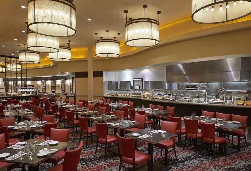 ホテル River Cree Resort & Casino