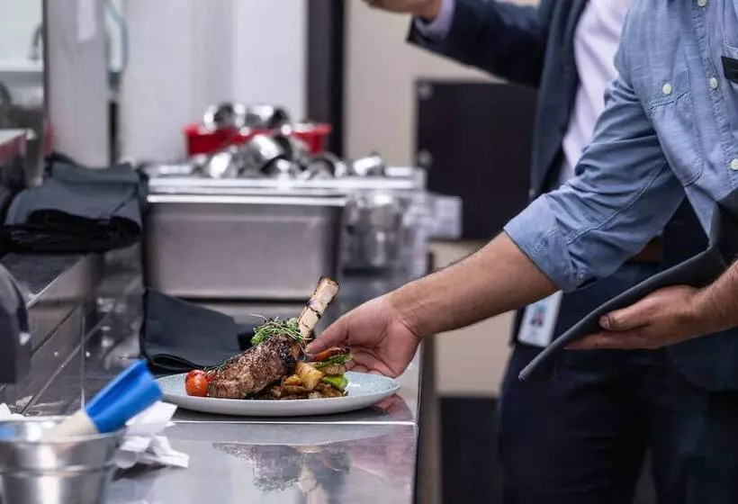 ホテル River Cree Resort & Casino