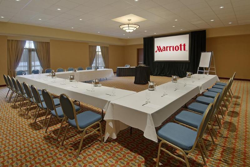 فندق River Cree Resort & Casino